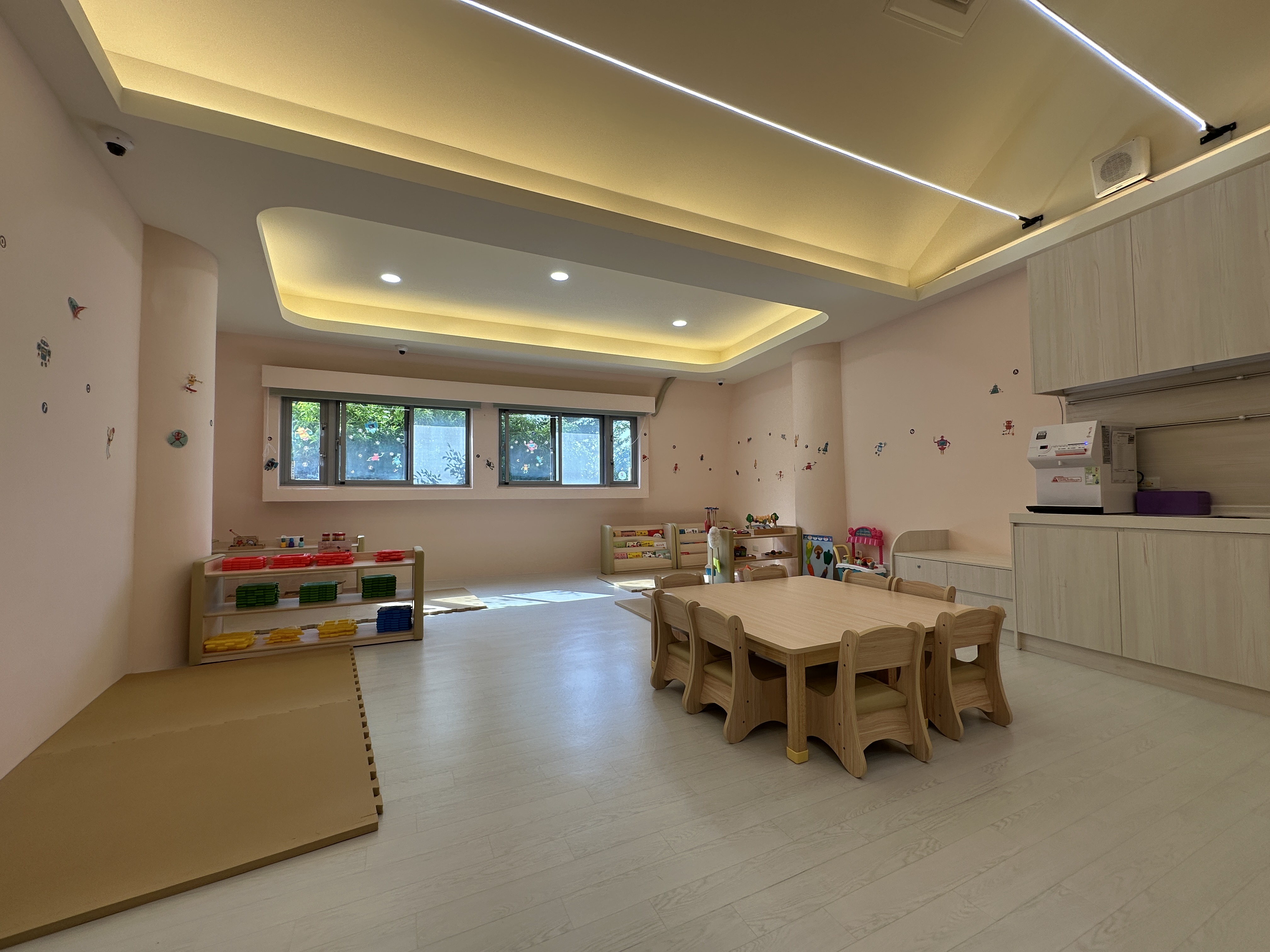 南科托嬰中心18-24個月(2歲)幼兒教室環境